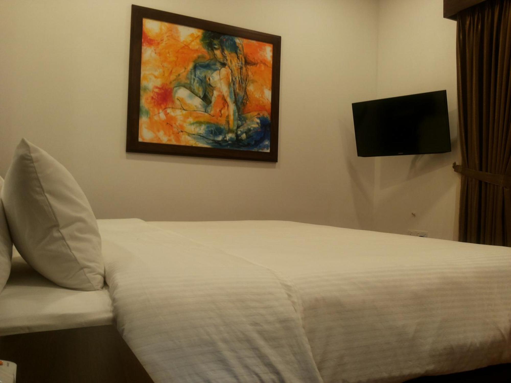 Blue Beach Hotel Wadduwa Room photo