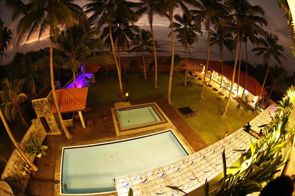 Blue Beach Hotel Wadduwa Exterior photo