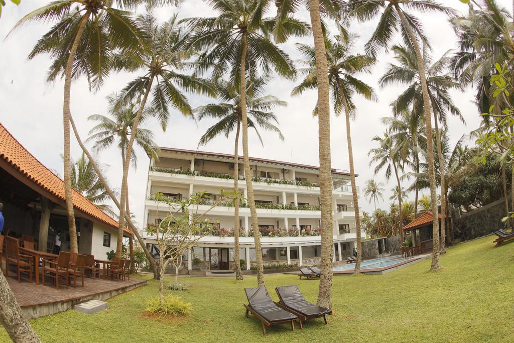 Blue Beach Hotel Wadduwa Exterior photo